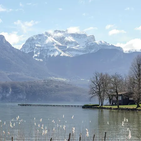 Venez Chez Vous - Aux Premieres Loges Pieds Dans L'eau *